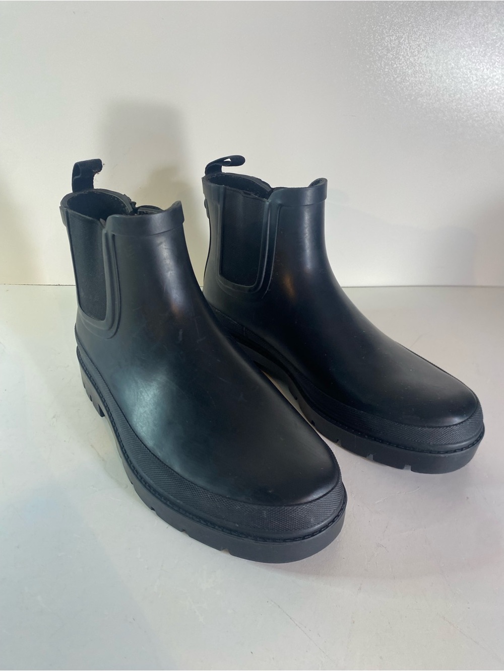 Target Chelsea’s Rain Boots Size 7